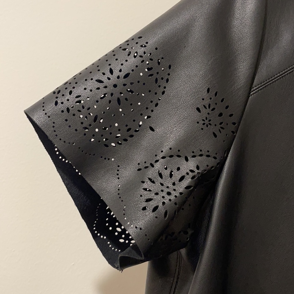 Zara leather dress - Picture 2 of 6